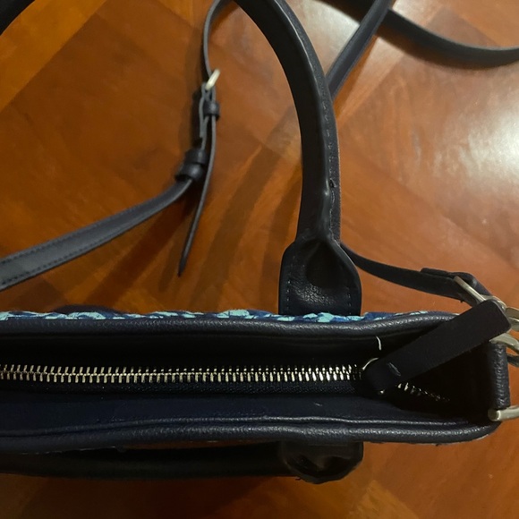 Vera Bradley Bag Day Off Cuban Tiles Crossbody - Picture 4 of 12